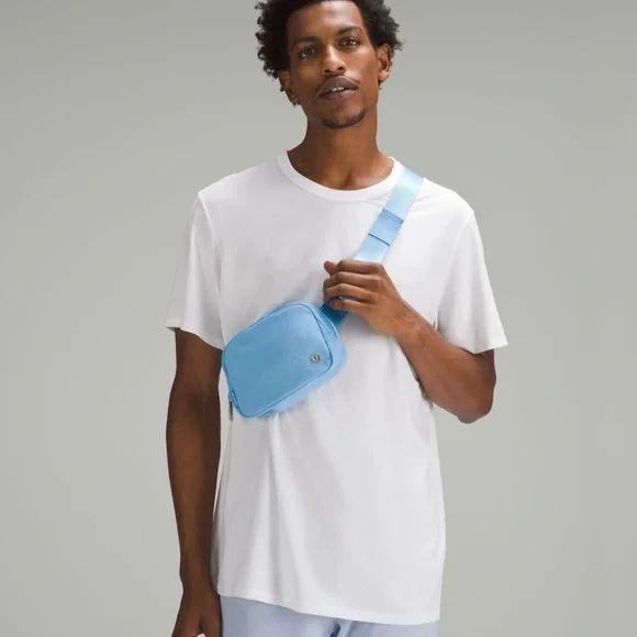 LULULEMON AERO BLUE 1L BELT BAG - Picture 6 of 12